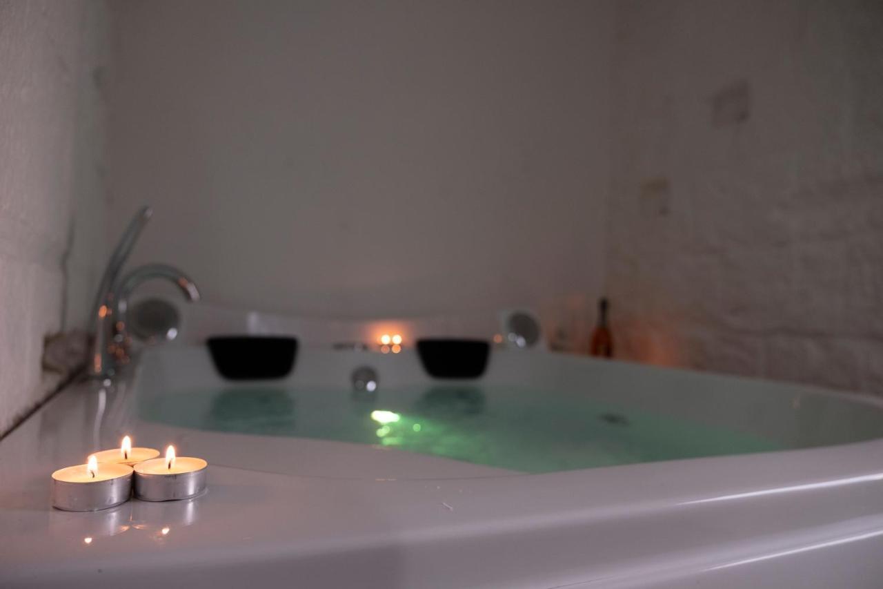 Amalfi Pool Suite - Puglia Mia Apartments Monopoli Extérieur photo