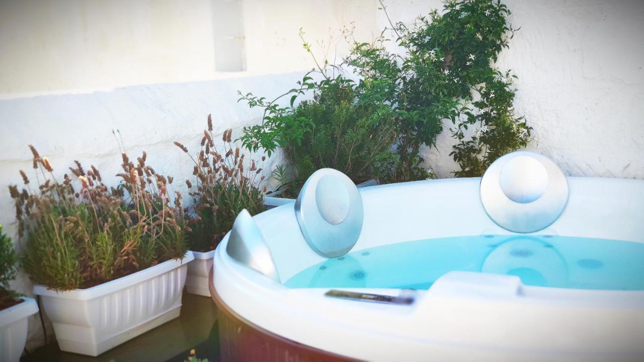 Amalfi Pool Suite - Puglia Mia Apartments Monopoli Extérieur photo